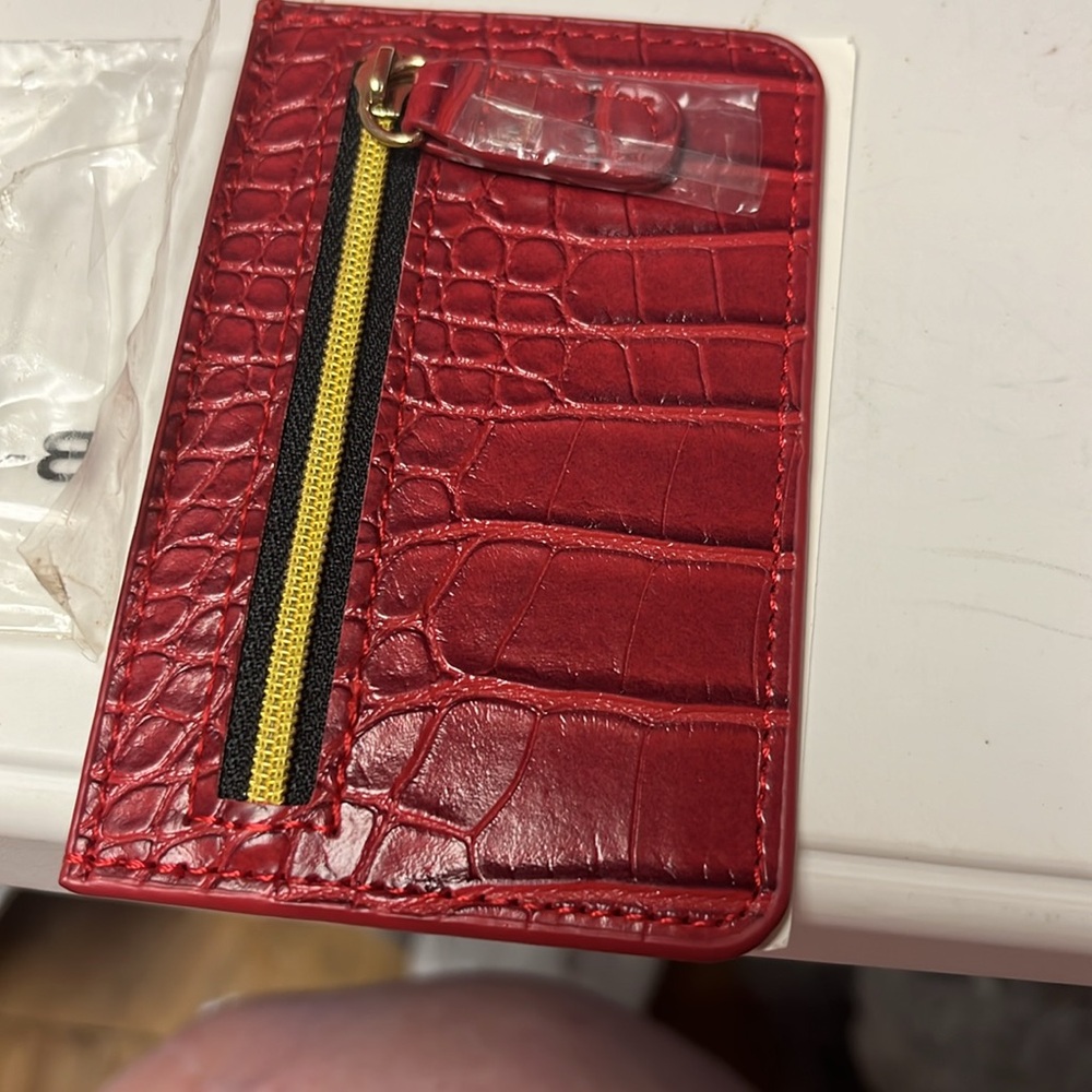 B-Low the Belt Croc Card Holder - Picture 1 of 4